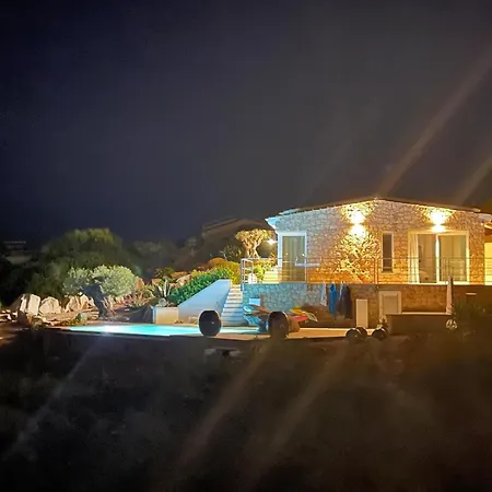 La Marinedda - Villa Isola Rossa (Sassari)
